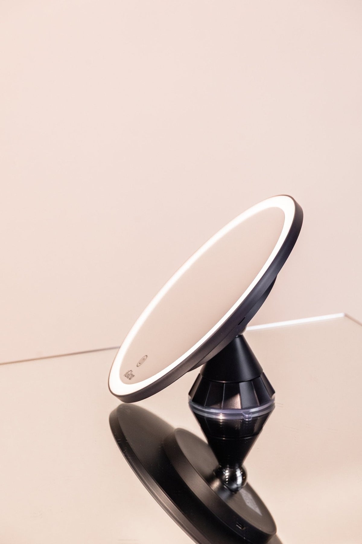 Halo Flex - LED Mirror with Suction Cup - iGlow Cosmetics