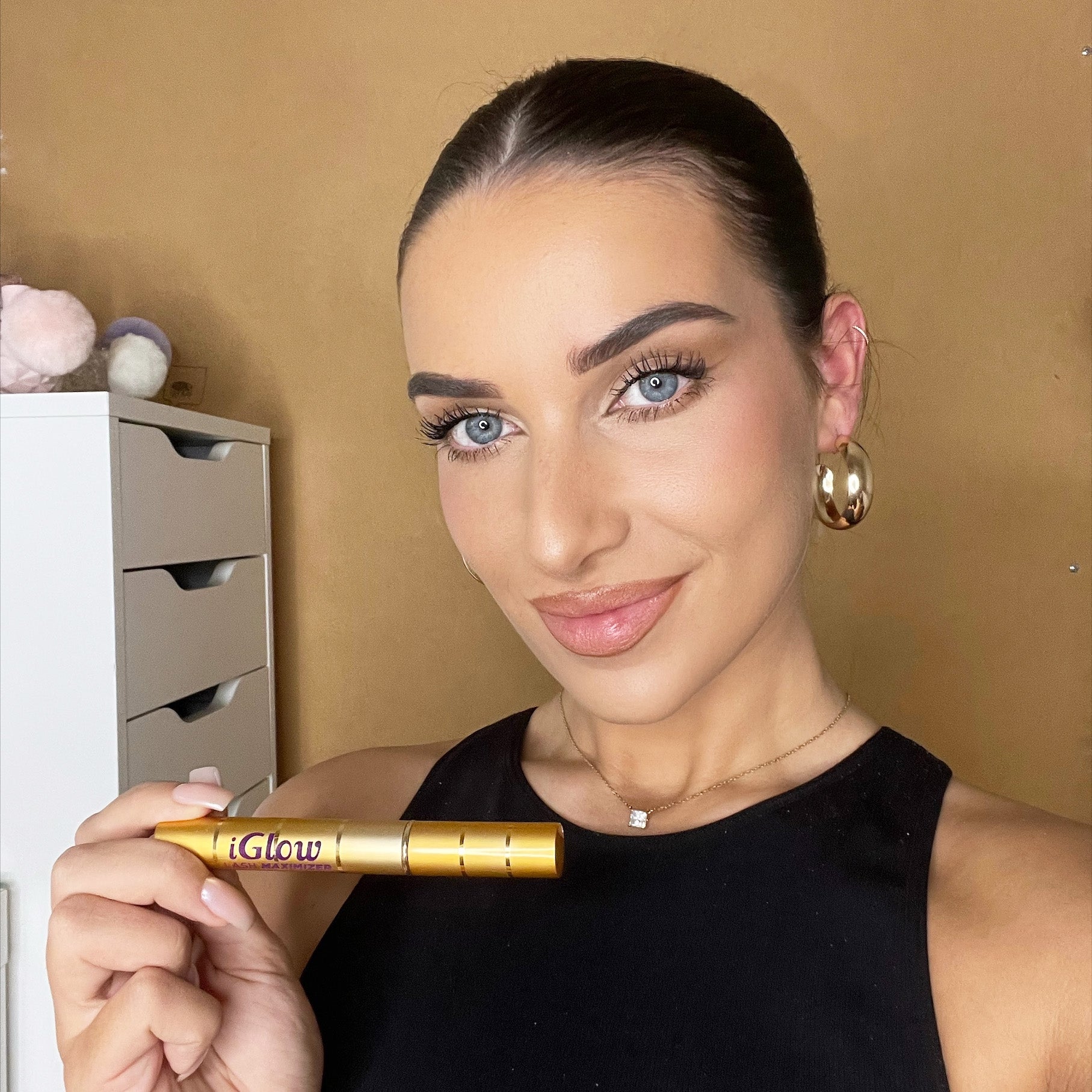 iGlow Lash Maximizer and FREE iGlow High Volume Mascara - iGlow Cosmetics